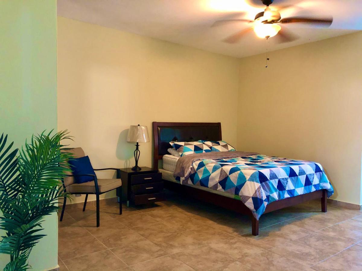 Tio Pepe'S Guest House Aibonito Екстериор снимка